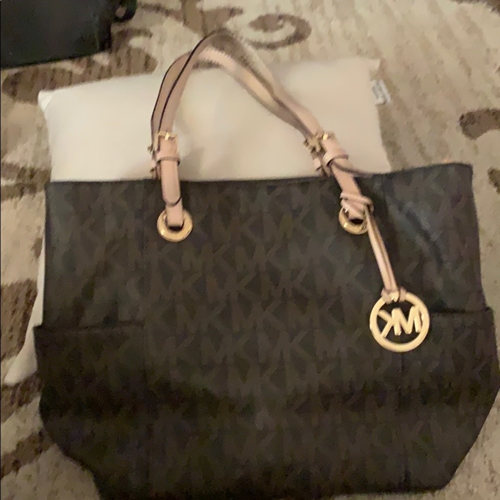 Michael Kors purse